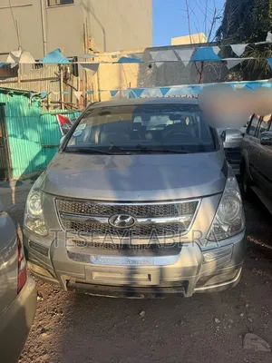 Hyundai Starex 2012 Grey