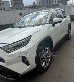 Toyota RAV4 2020 White