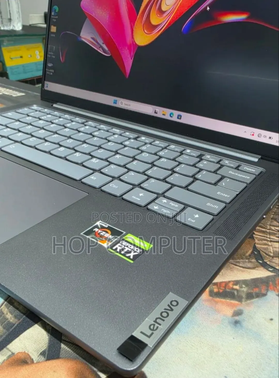New Laptop Lenovo Yoga Slim 7 16GB AMD Ryzen 7 SSD 512GB