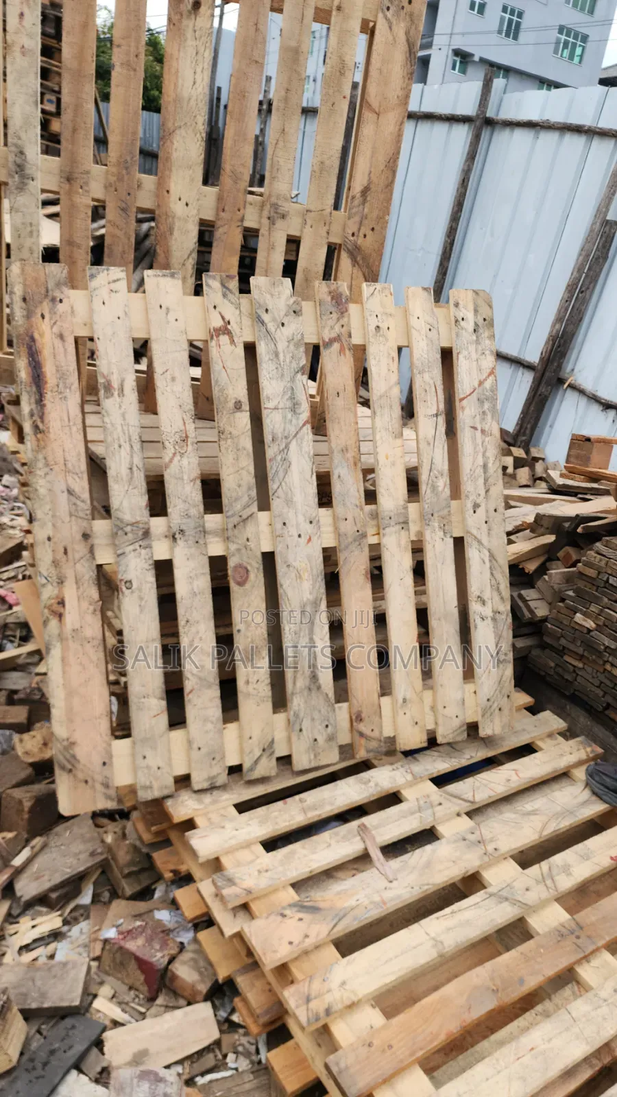 Strong Pallet for New Stories
