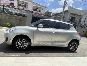 Suzuki Dzire 2022 Silver