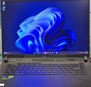 New Laptop Lenovo 8GB Intel Core i5 SSD 512GB