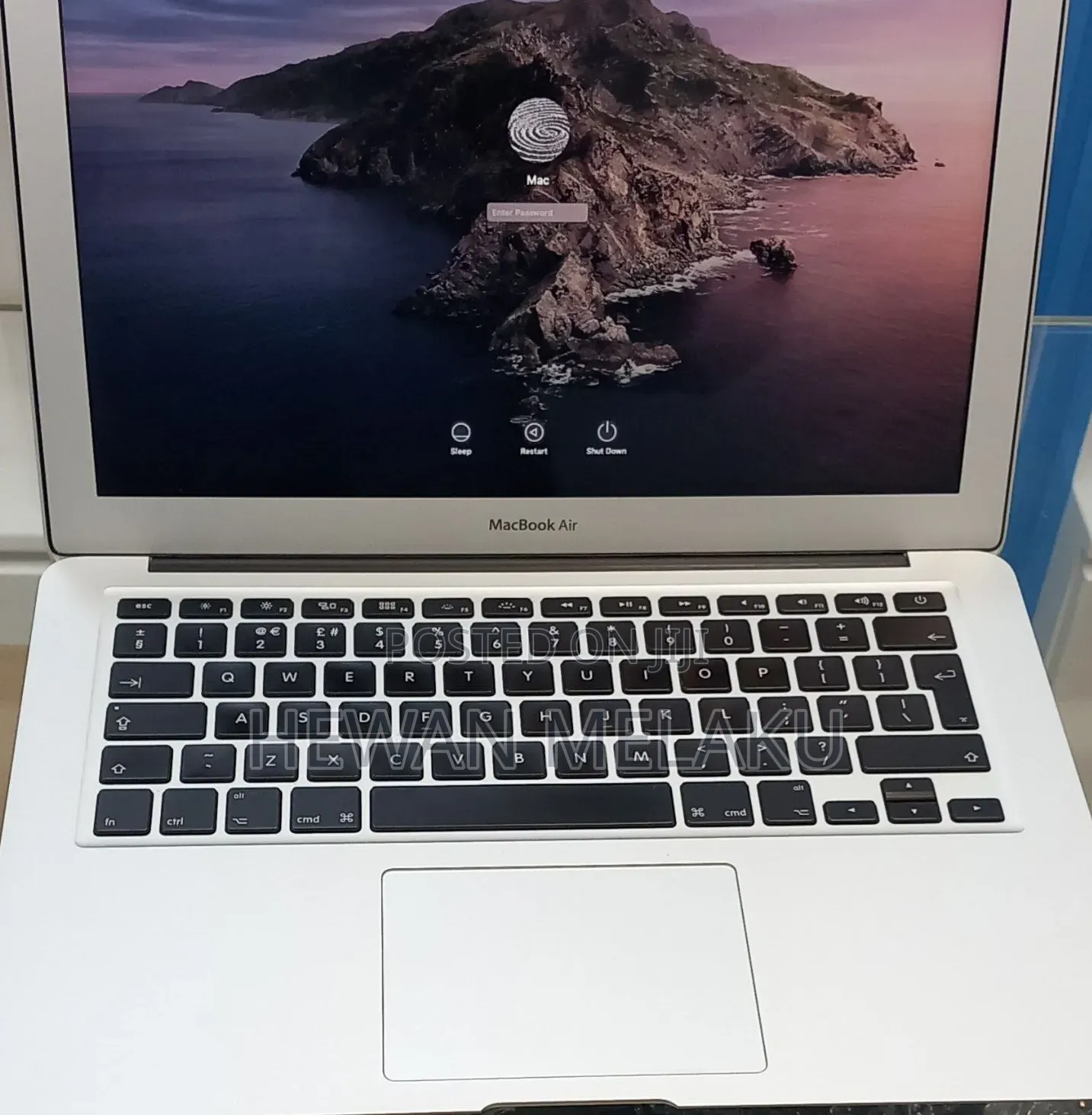 New Laptop Apple MacBook Air 2017 8GB Intel Core i5 SSD 128GB