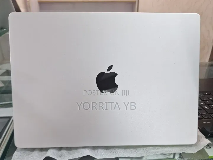 New Laptop Apple MacBook Pro 24GB Apple M4 Pro SSD 512GB