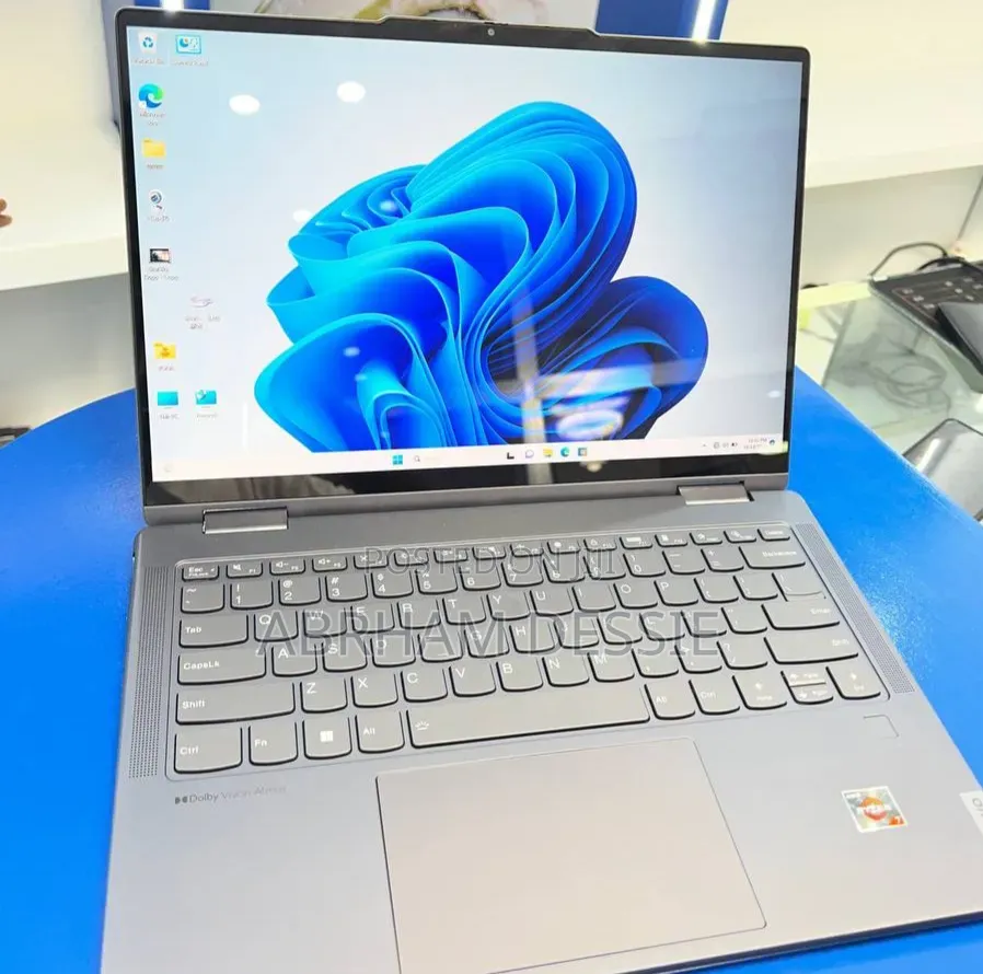 New Laptop Lenovo 16GB AMD Ryzen 7 SSD 512GB