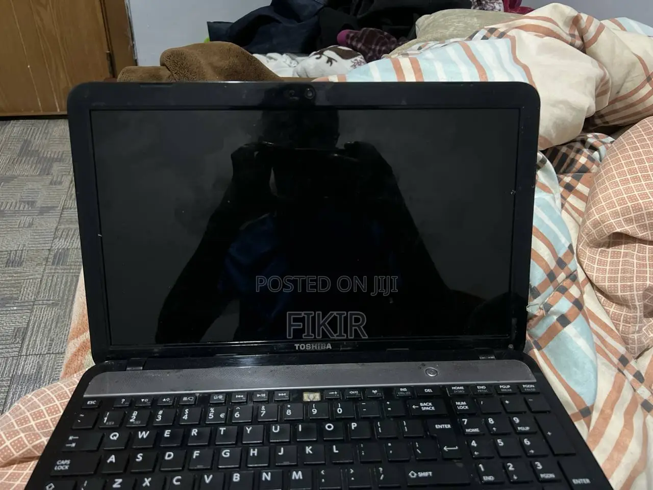 Laptop Toshiba Satellite C855 4GB Intel Core 3 HDD 500GB