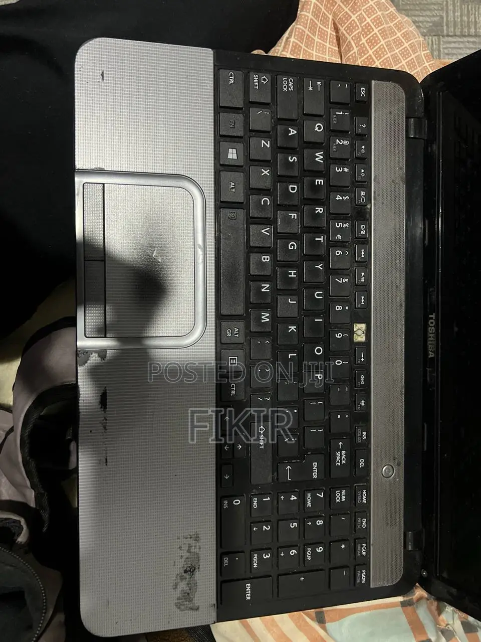 Laptop Toshiba Satellite C855 4GB Intel Core 3 HDD 500GB