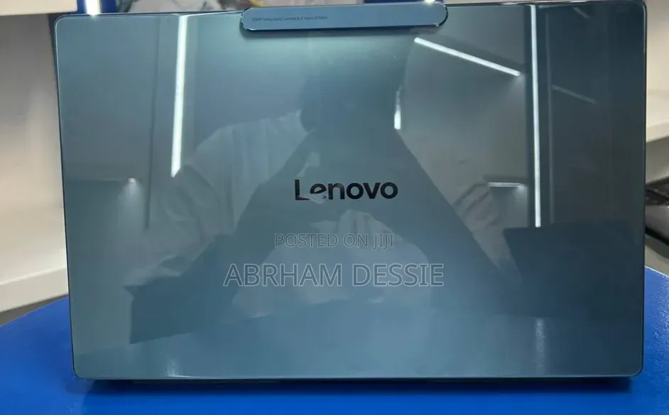 New Laptop Lenovo 16GB Intel Core Ultra 7 SSD 512GB