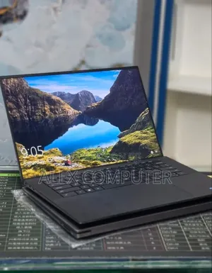 New Laptop Dell Precision 5570 16GB Intel Core i7 SSD 512GB