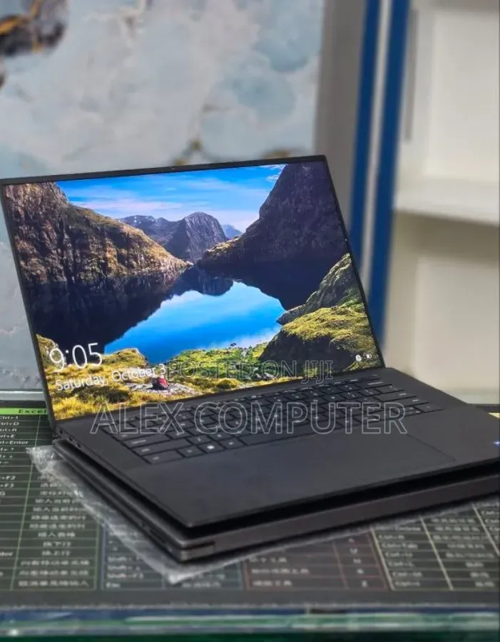 New Laptop Dell Precision 5570 16GB Intel Core i7 SSD 512GB