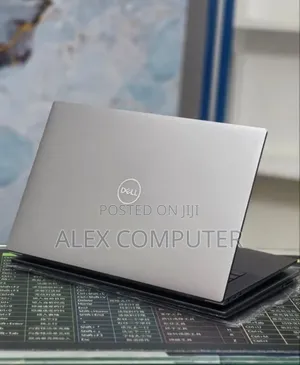 New Laptop Dell Precision 5570 16GB Intel Core i7 SSD 512GB