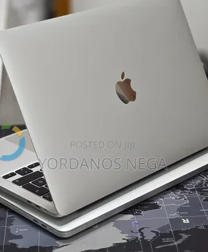 New Laptop Apple MacBook Pro 2020 32GB Intel Core i7 SSD 512GB