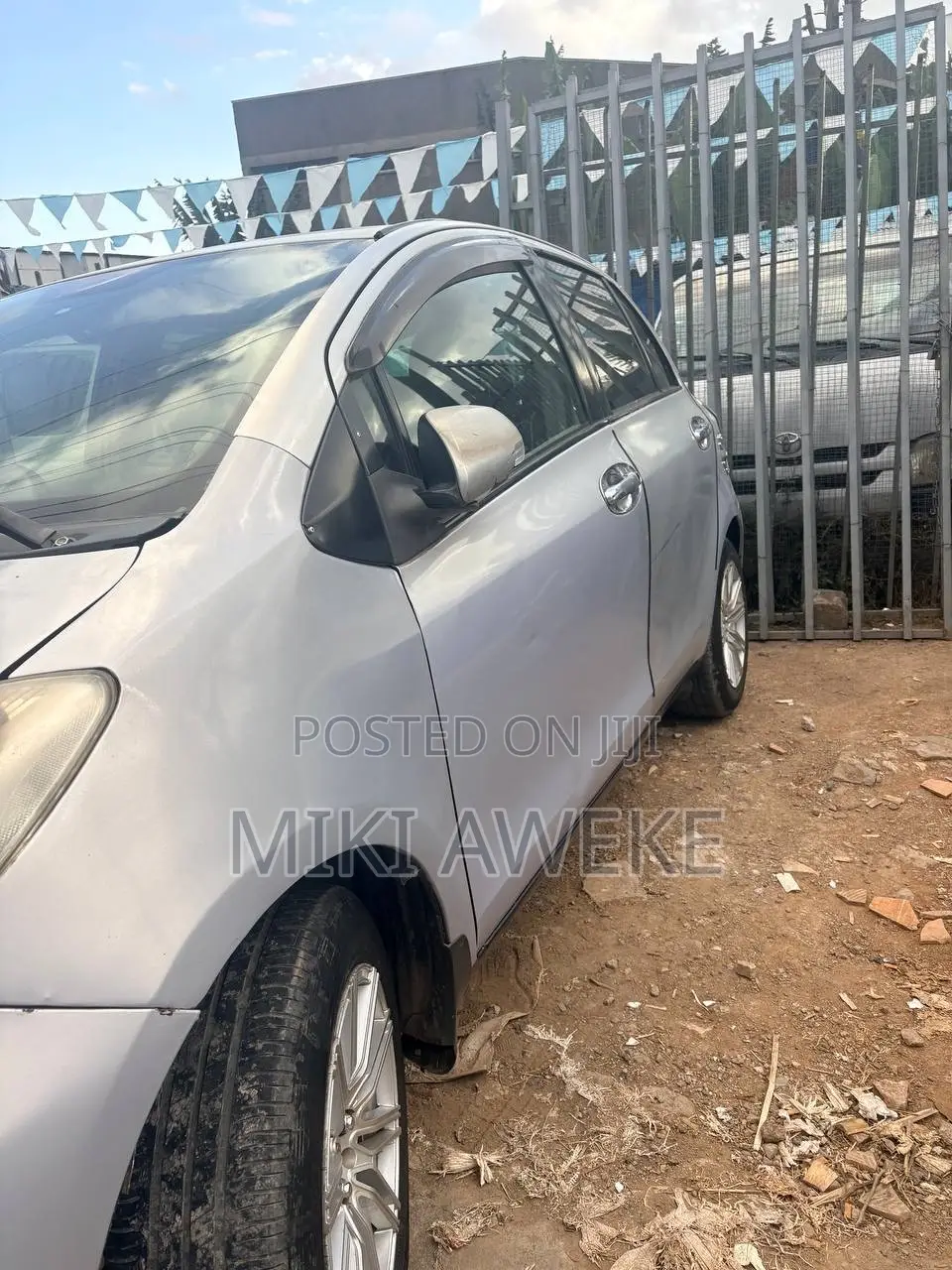 Toyota Yaris 2010 Pink