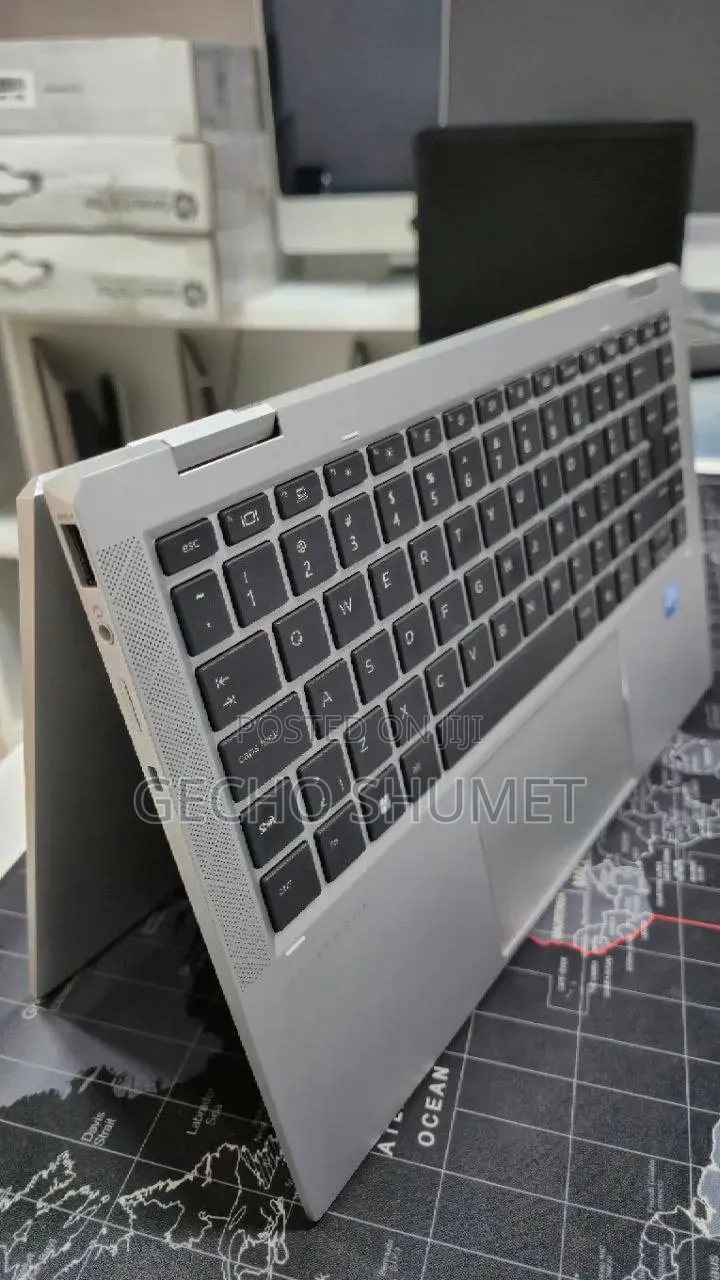 New Laptop HP EliteBook 1040 G8 16GB Intel Core i5 SSD 512GB