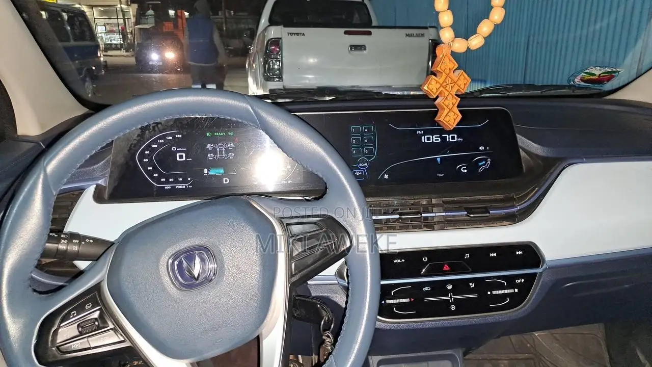 Changan BenBen E-Star 2023 White