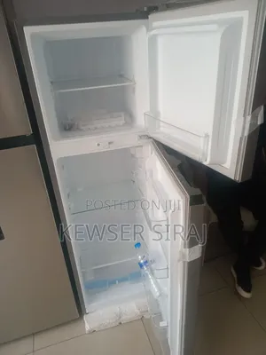 Hisense 340liter Refrigerator