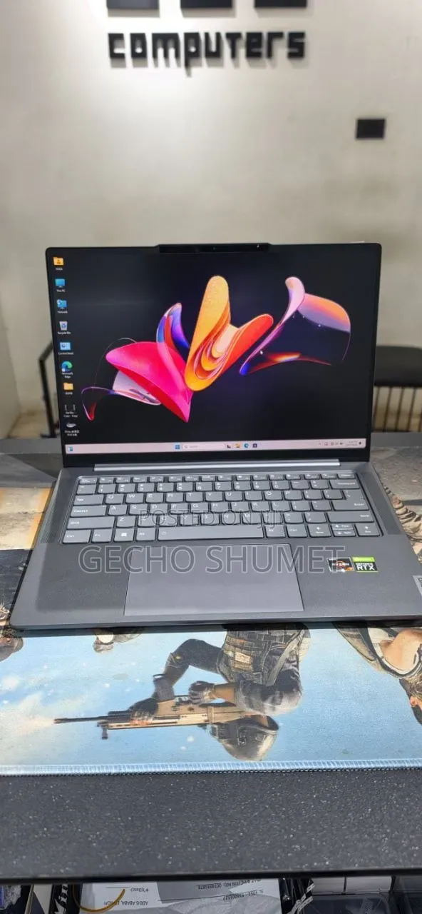 New Laptop Lenovo 16GB AMD Ryzen 7 SSD 512GB