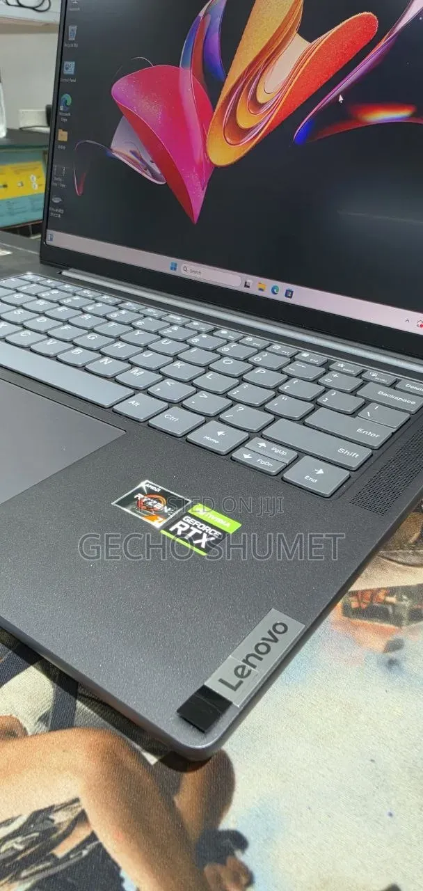 New Laptop Lenovo 16GB AMD Ryzen 7 SSD 512GB
