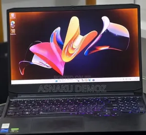 New Laptop Lenovo Ideapad 3 8GB Intel Core i5 SSD 512GB
