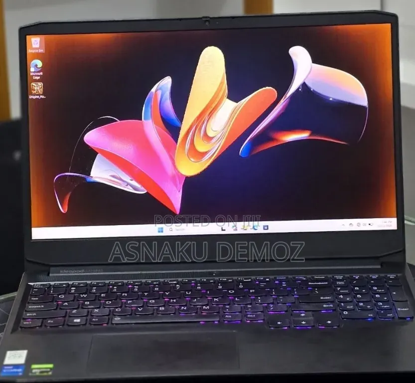 New Laptop Lenovo Ideapad 3 8GB Intel Core i5 SSD 512GB