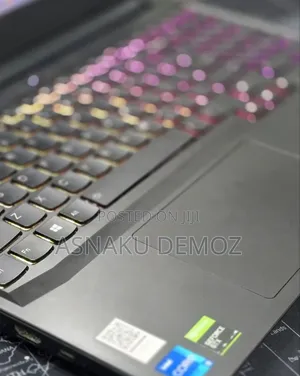 New Laptop Lenovo Ideapad 3 8GB Intel Core i5 SSD 512GB