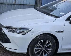 BYD Qin Plus DM-i 2025 White
