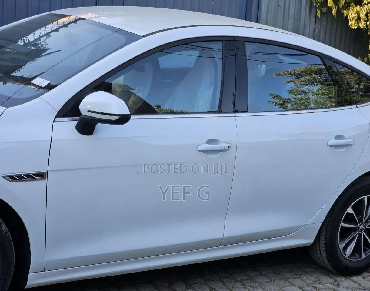 BYD Qin Plus DM-i 2025 White