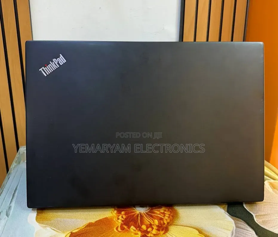 New Laptop Lenovo ThinkPad T490s 8GB Intel Core i5 SSD 512GB