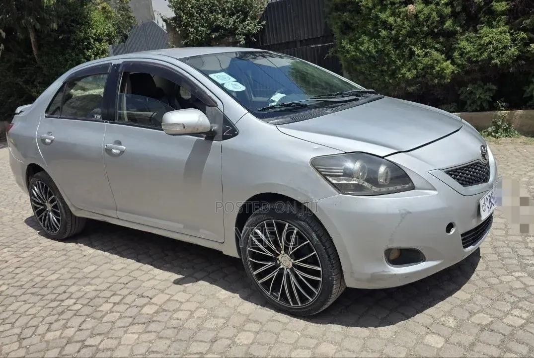 Toyota Yaris 2010