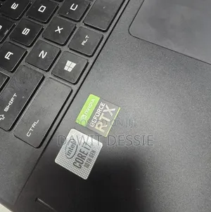 Laptop MSI 16GB Intel Core i7 HDD+SSD 512GB