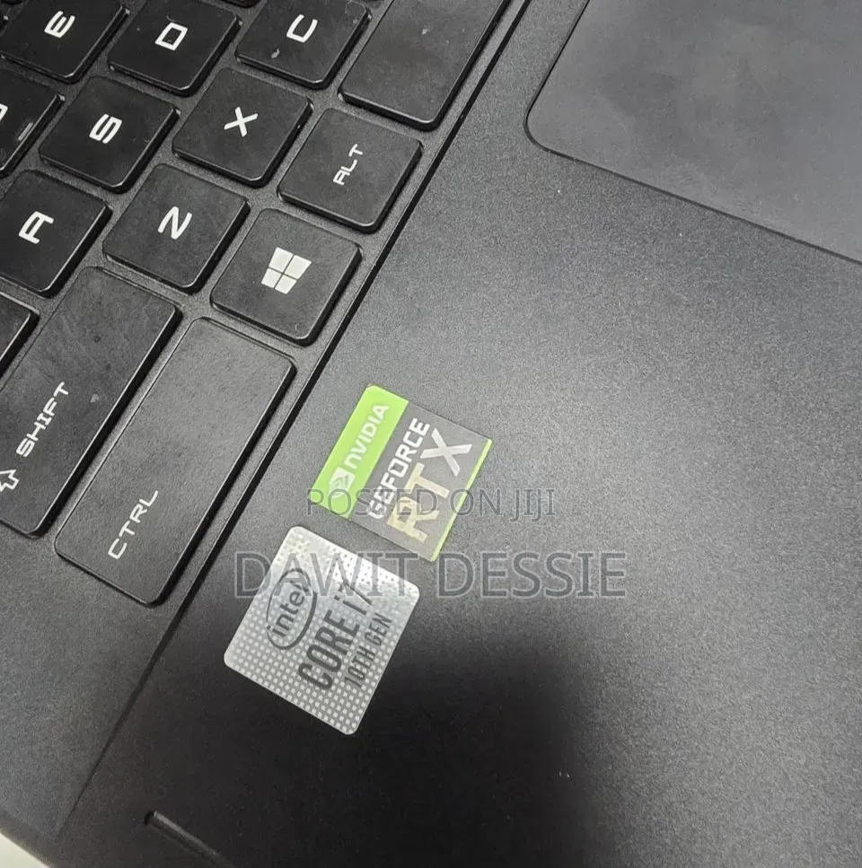 Laptop MSI 16GB Intel Core i7 HDD+SSD 512GB