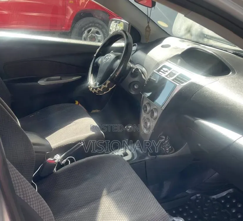 Toyota Yaris 2008 Silver
