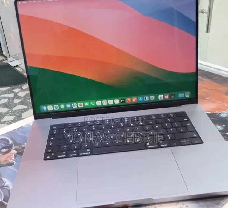 New Laptop Apple MacBook Pro 2021 M1 Max 64GB Apple M1 Max SSD 1T
