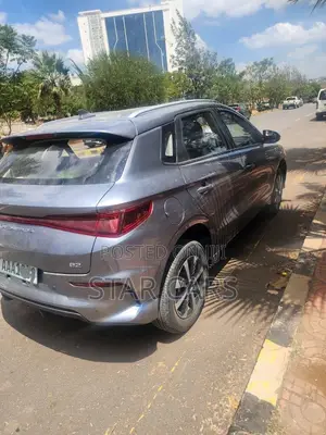 BYD E2 43 kWh 94 hp FWD 2025 Gray