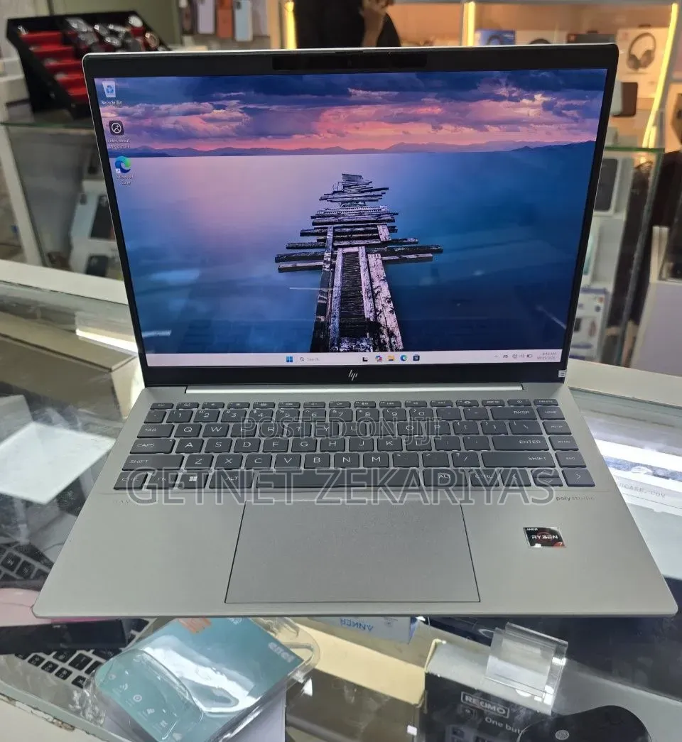 New Laptop HP Pavilion 14 32GB AMD Ryzen 7 SSD 1T
