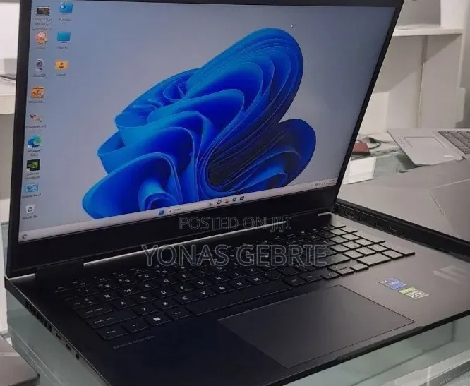 New Laptop HP Omen 16 16GB Intel Core i9 SSD 512GB