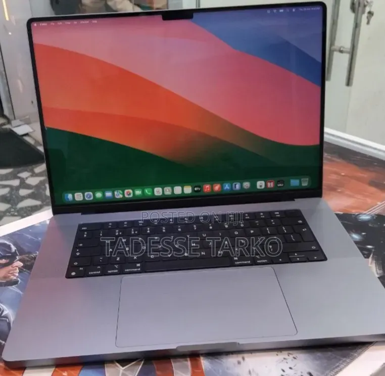 New Laptop Apple MacBook Pro 2021 M1 Max 64GB Apple M1 Max SSD 1T