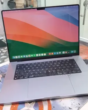 New Laptop Apple MacBook Pro 2021 M1 Max 64GB Apple M1 Max SSD 1T