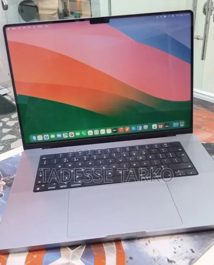 New Laptop Apple MacBook Pro 2021 M1 Max 64GB Apple M1 Max SSD 1T