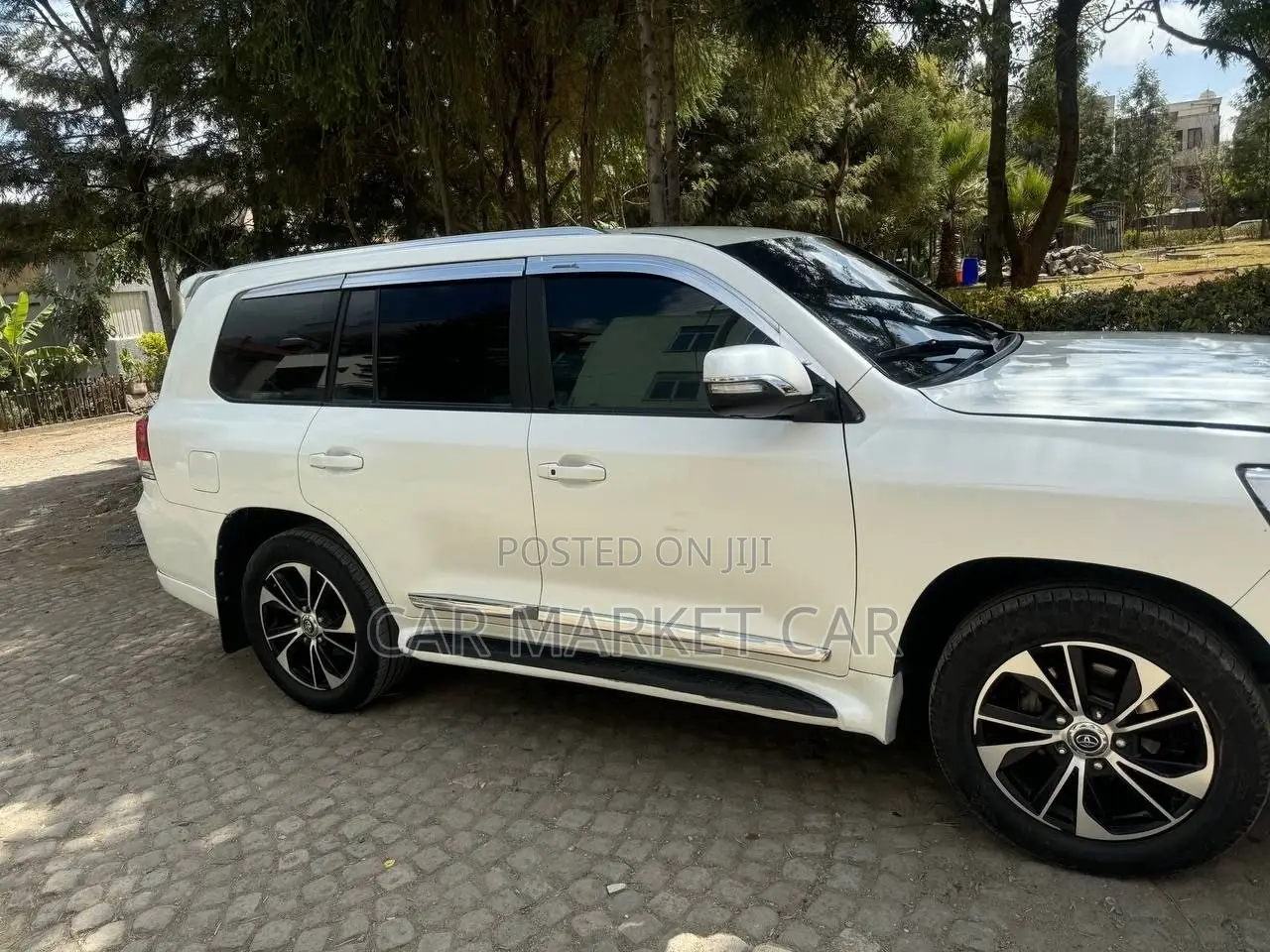 Toyota Land Cruiser 4.5 V8 GX-R 2012 White