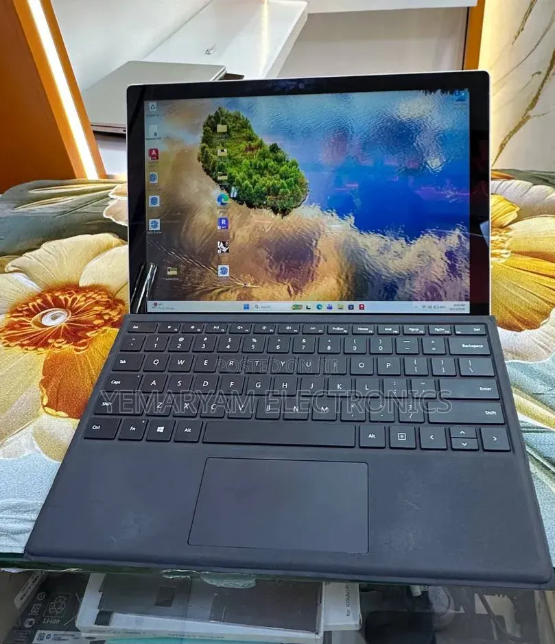 New Laptop Microsoft Surface Pro 7 16GB Intel Core i7 SSD 512GB