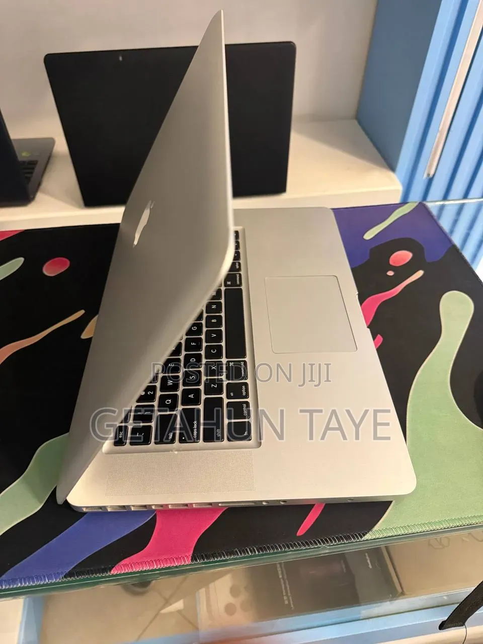 New Laptop Apple MacBook Pro 2021 M1 4GB Intel Core i7 SSD 500GB