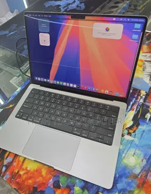 New Laptop Apple MacBook Pro 2021 M1 32GB Apple M1 Pro SSD 1T