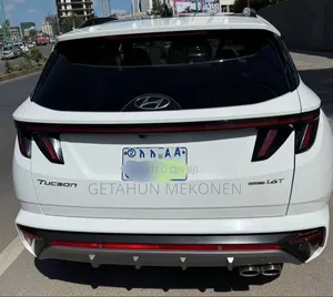 Hyundai Tucson 2022 White