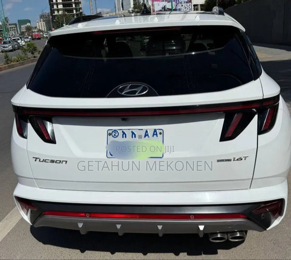 Hyundai Tucson 2022 White