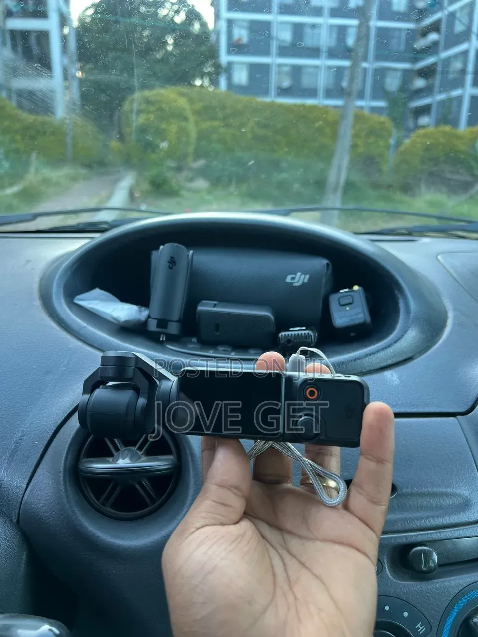 DJI Osmo Pocket 3 Creator Combo, Vlogging