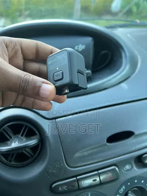 DJI Osmo Pocket 3 Creator Combo, Vlogging