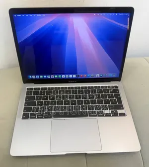 New Laptop Apple MacBook Pro 2021 M1 8GB Intel Core i7 SSD 512GB