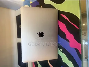 New Laptop Apple MacBook Pro 2021 M1 8GB Intel Core i7 SSD 512GB
