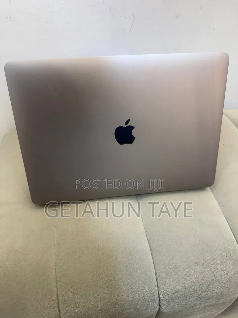 New Laptop Apple MacBook Pro 2021 M1 8GB Intel Core i7 SSD 512GB